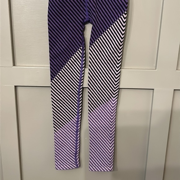 Free People Movement Finders Keepers Leggings Purple Stripes Size XS/S - Picture 7 of 11